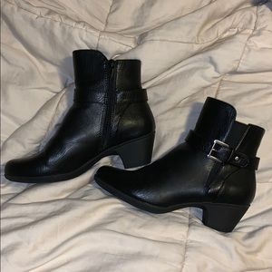 coach and four booties